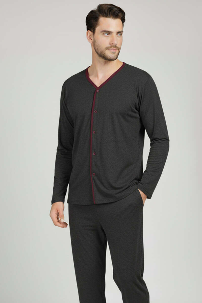https://cdn.pazarium.com.tr/dugmeli-buyuk-beden-interlok-erkek-pijama-takim-fume-680659-16-B.jpg