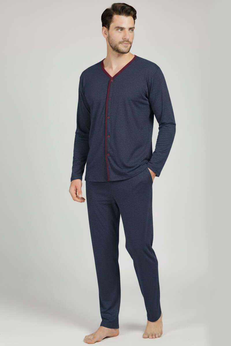 https://cdn.pazarium.com.tr/dugmeli-buyuk-beden-interlok-erkek-pijama-takim-lacivert-bordo-680638-16-B.jpg