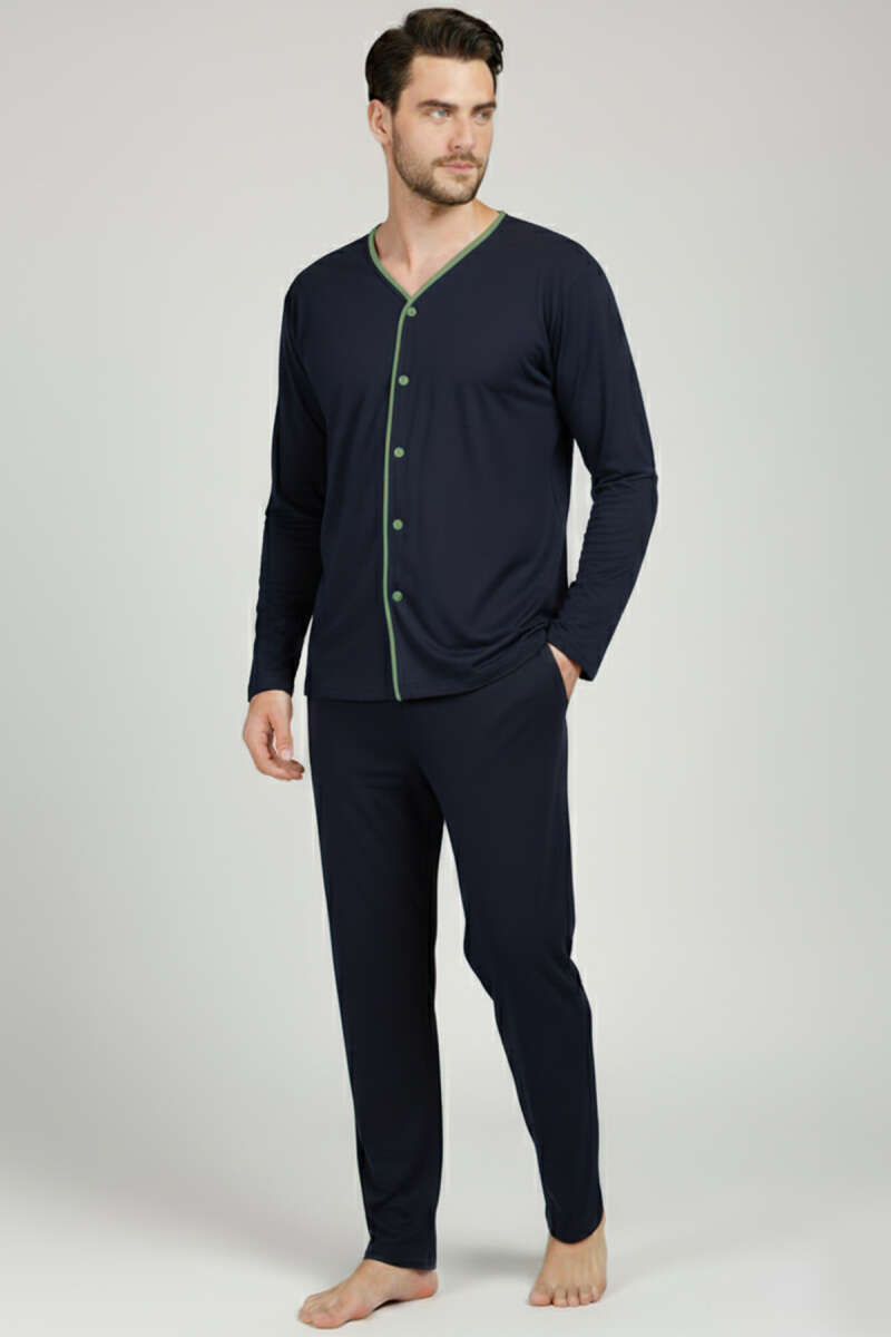 https://cdn.pazarium.com.tr/dugmeli-buyuk-beden-interlok-erkek-pijama-takim-lacivert-haki-680636-16-B.jpg