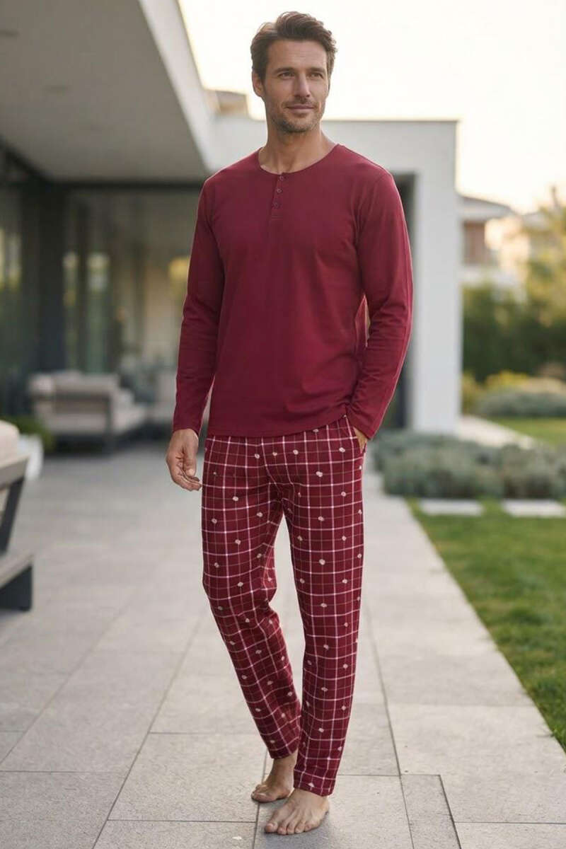 https://cdn.pazarium.com.tr/dugmeli-ekose-desenli-erkek-pijama-takimi-bordo-840501-20-B.jpg