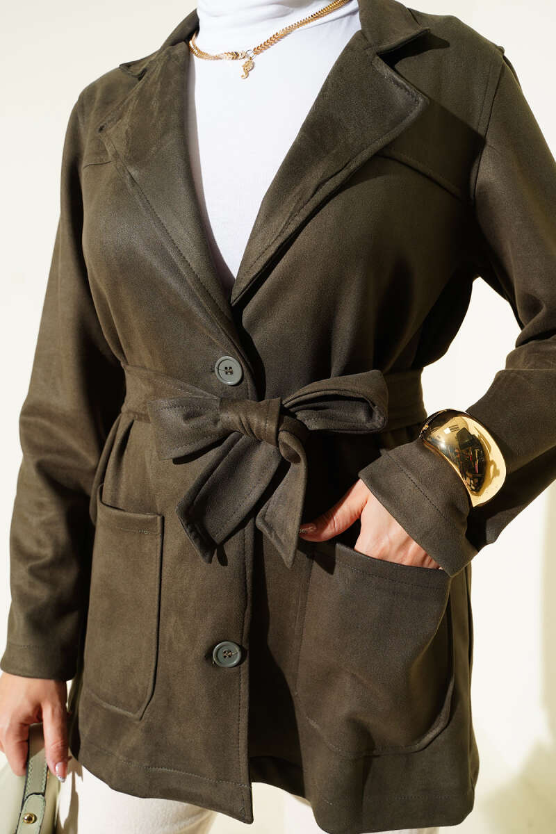https://cdn.pazarium.com.tr/dugmeli-kusakli-suet-ceket-haki-692808-16-B.jpg
