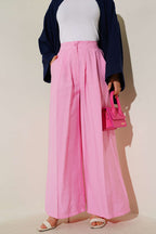 https://cdn.pazarium.com.tr/dugmeli-salas-pantolon-pembe-658674-15-B.jpg