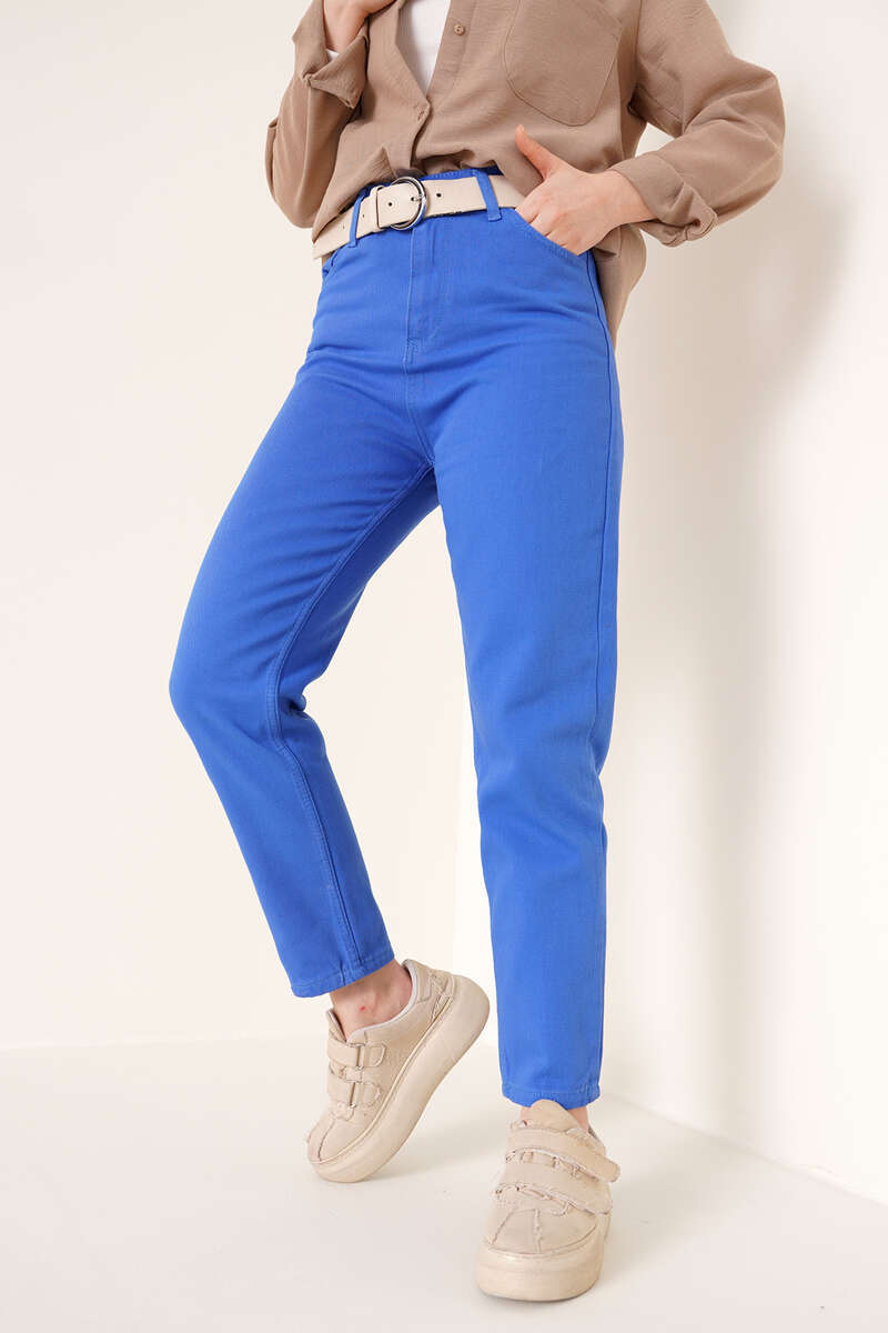 https://cdn.pazarium.com.tr/duz-boyfriend-saks-pantolon-366077-84-B.jpg