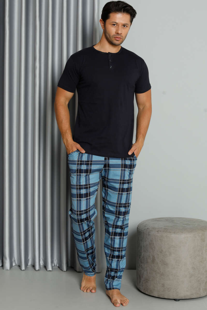 https://cdn.pazarium.com.tr/ekose-baskili-dugmeli-kisa-kol-pijama-takim-lacivert-607014-14-B.jpg