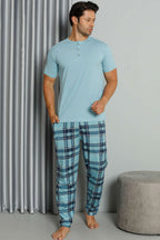https://cdn.pazarium.com.tr/ekose-baskili-dugmeli-kisa-kol-pijama-takim-mint-607007-14-B.jpg