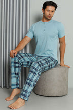 https://cdn.pazarium.com.tr/ekose-baskili-dugmeli-kisa-kol-pijama-takim-mint-607008-14-B.jpg