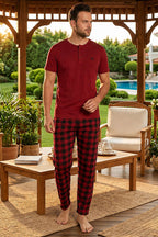 https://cdn.pazarium.com.tr/ekoseli-kisa-kollu-erkek-pijama-takimi-bordo-807542-19-B.jpg