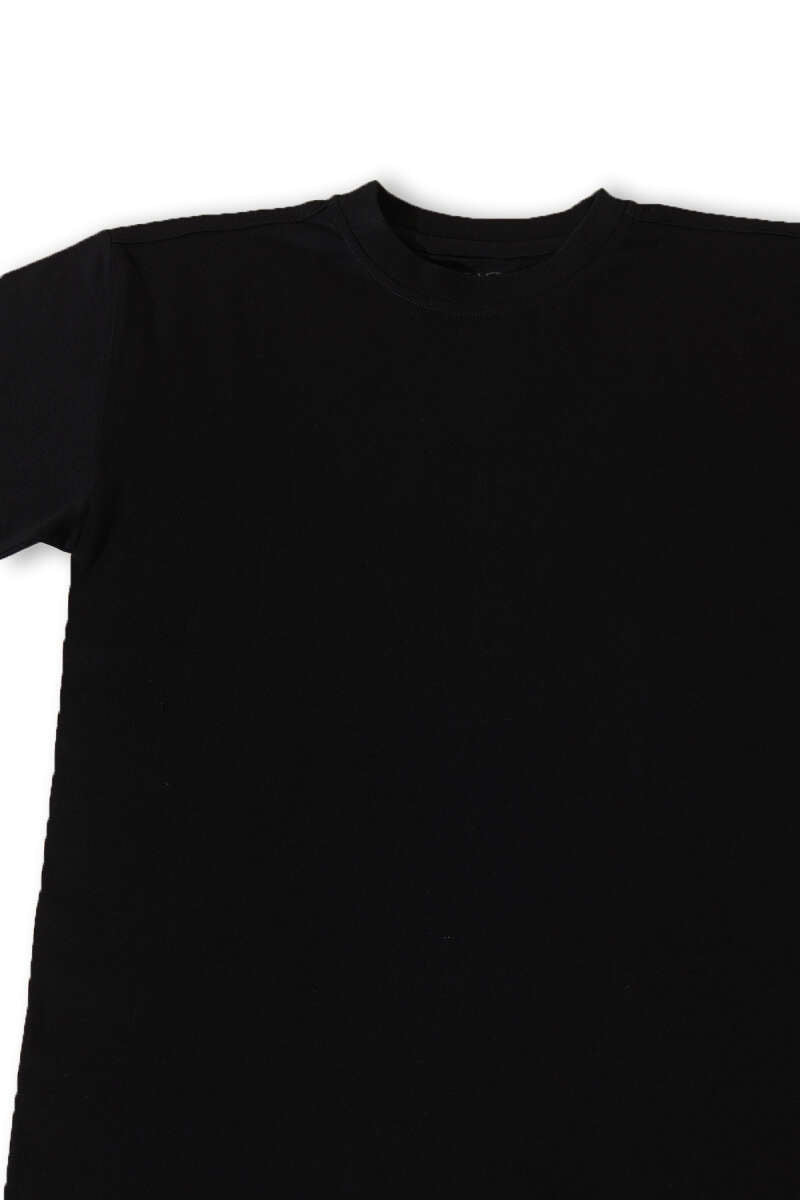https://cdn.pazarium.com.tr/erkek-basic-t-shirt-siyah-639631-15-B.jpg
