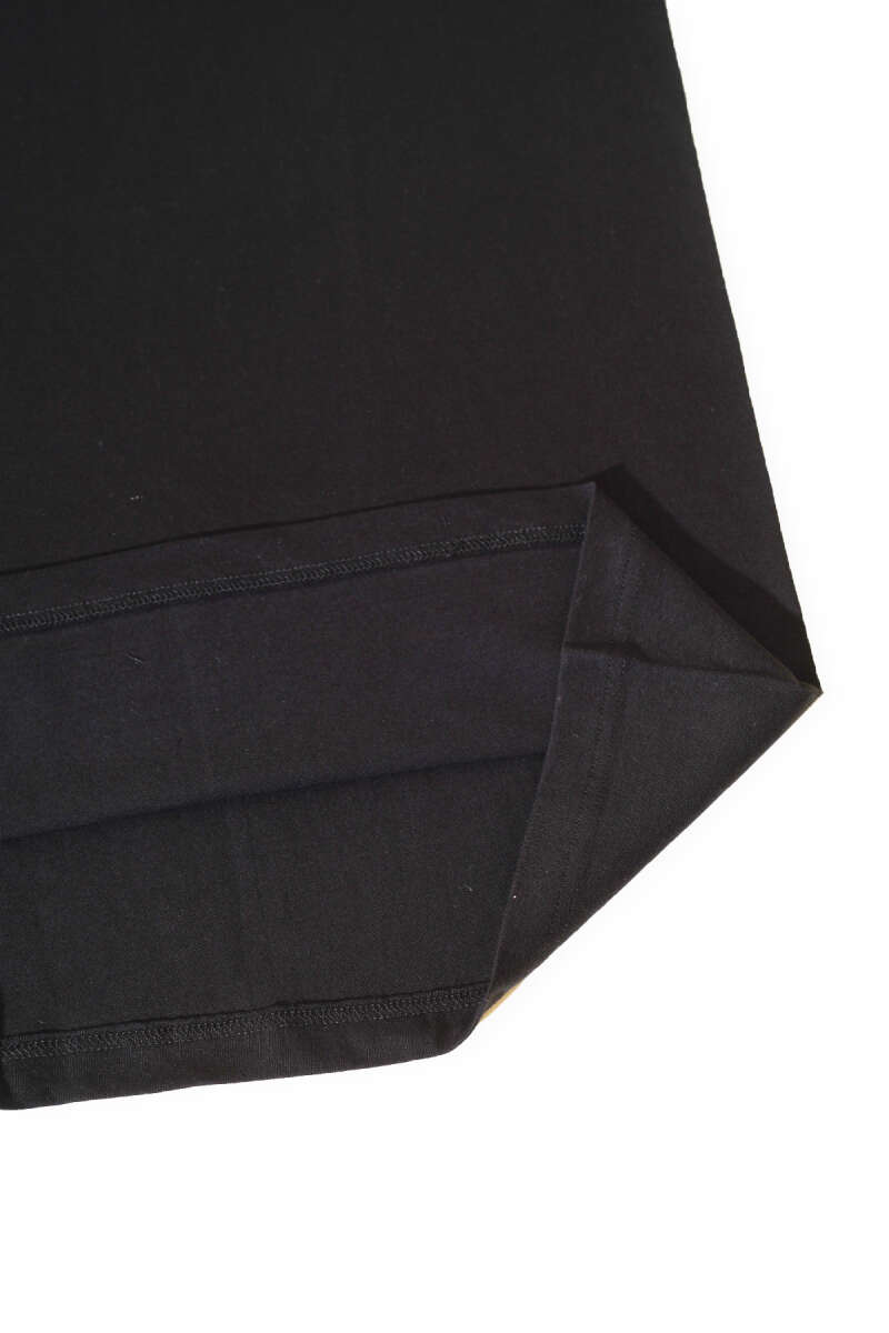 https://cdn.pazarium.com.tr/erkek-basic-t-shirt-siyah-639632-15-B.jpg