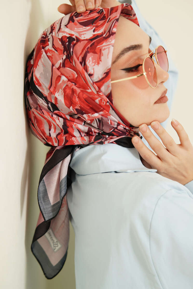 Eskiz Çiçek Desen Eşarp Siyah Bordo