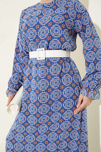 https://cdn.pazarium.com.tr/etegi-buzgulu-rahat-kesim-sifon-elbise-mavi-815979-20-B.jpg