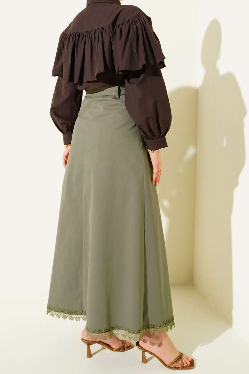 Etek Ucu Güpürlü Düğme Detaylı Etek Haki