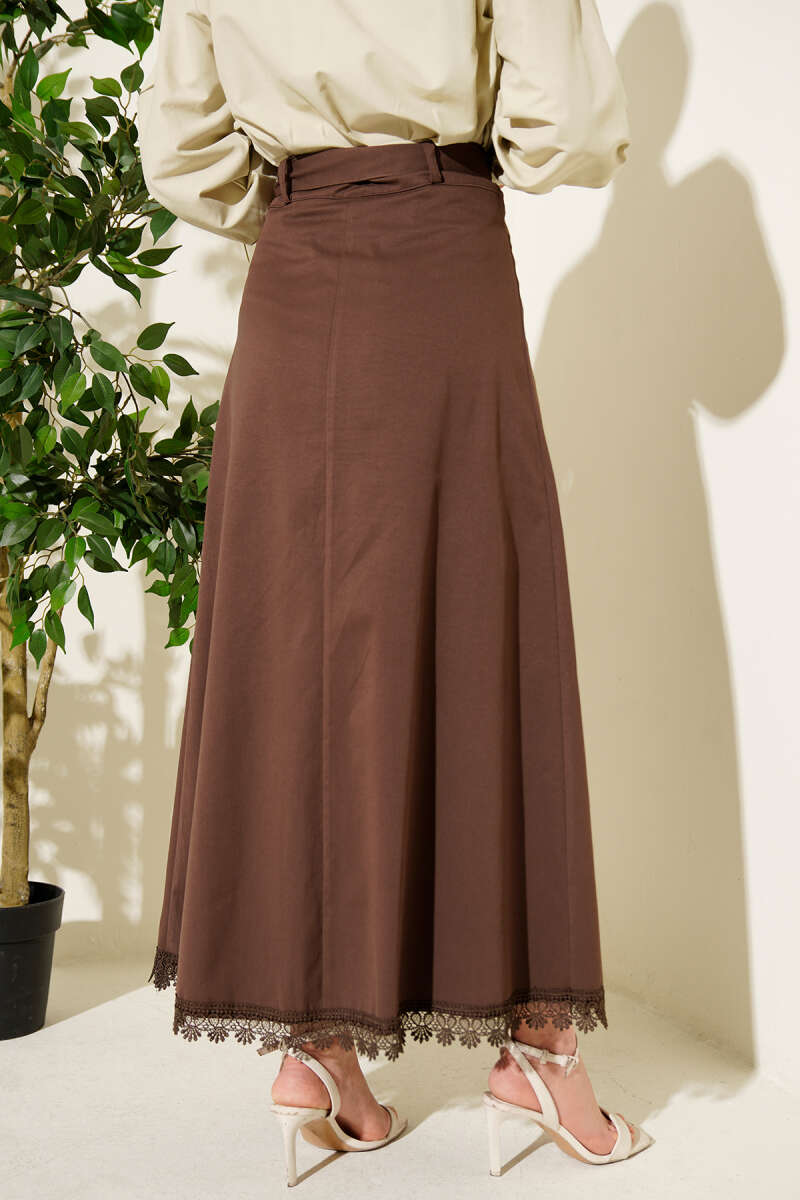 Etek Ucu Güpürlü Düğme Detaylı Etek