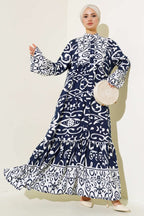 Shabby Kleid mit Ethnomuster und Knöpfen