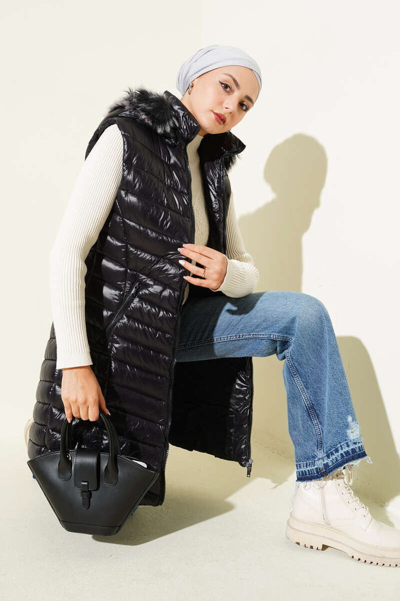https://cdn.pazarium.com.tr/fermuarli-cepli-kapusonlu-sisme-yelek-siyah-695813-16-B.jpg