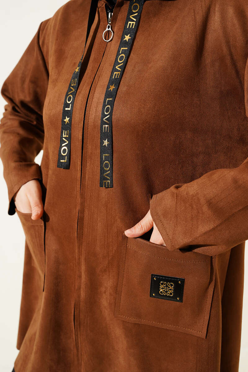 https://cdn.pazarium.com.tr/fermuarli-cepli-suet-kap-kahve-574751-13-B.jpg