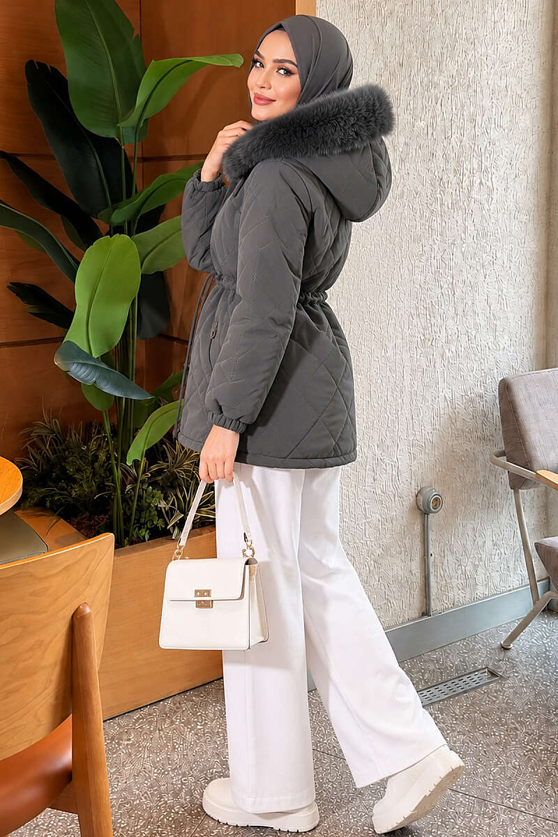 https://cdn.pazarium.com.tr/fermuarli-kapusonlu-kisa-kapitone-mont-fume-829226-20-B.jpg