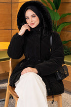 https://cdn.pazarium.com.tr/fermuarli-kapusonlu-kisa-kapitone-mont-siyah-829217-17-B.jpg