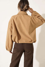 https://cdn.pazarium.com.tr/fermuarli-kemer-detayli-trenckot-camel-826782-20-B.jpg