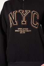 https://cdn.pazarium.com.tr/fermuarli-nyc-nakisli-sweatshirt-siyah-823078-20-B.jpg