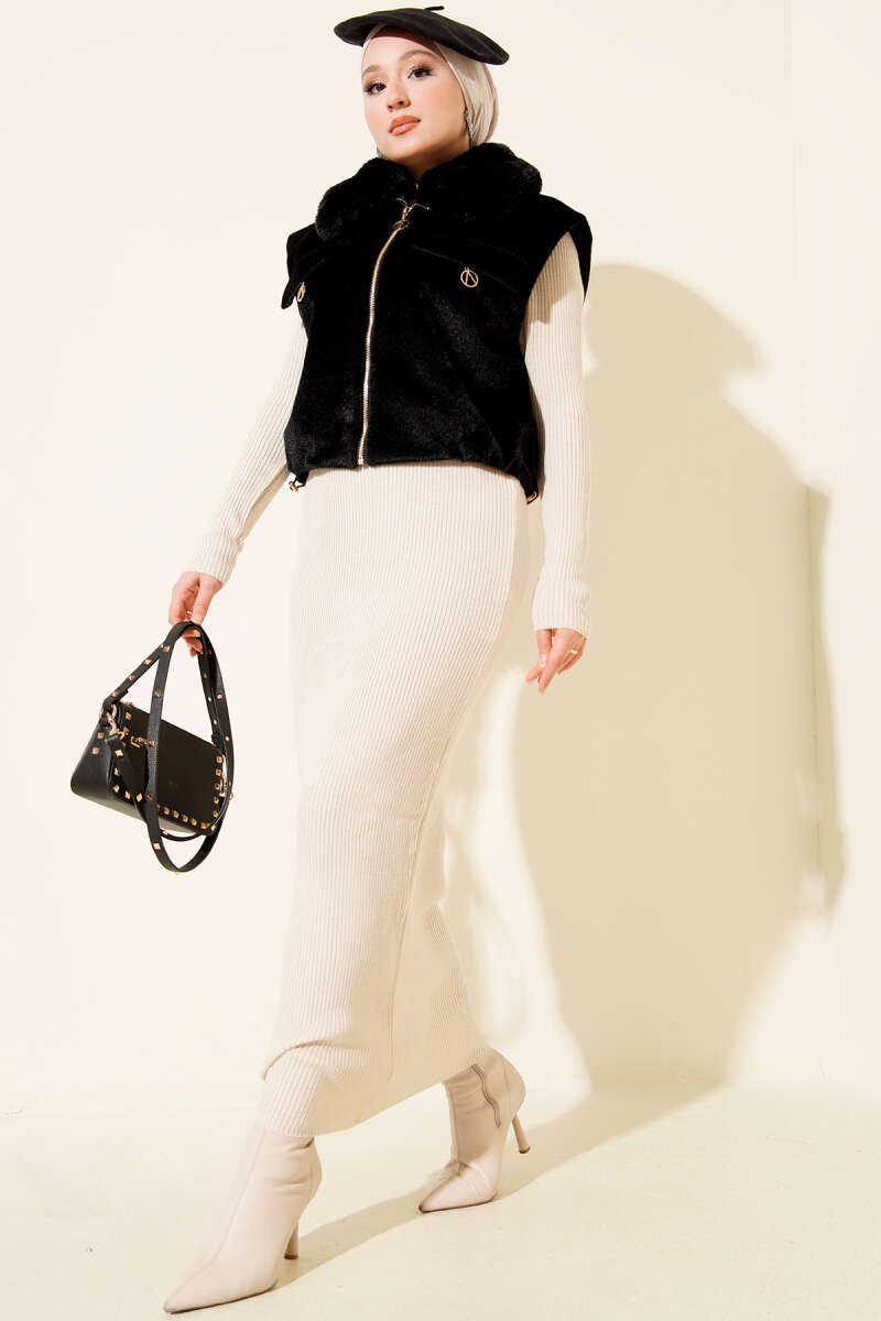 Fermuarlı Yaka Kürklü Kısa Yelek