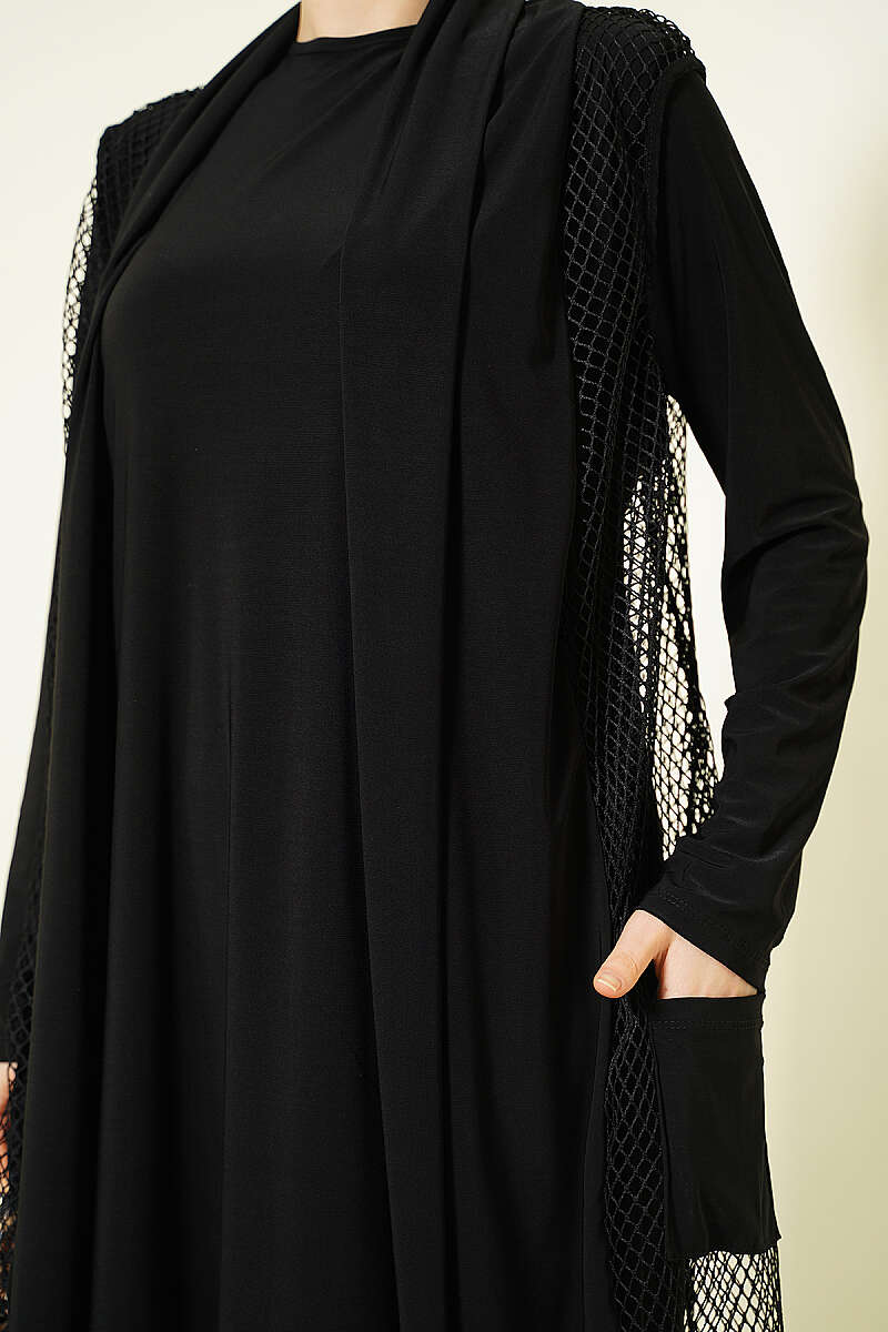 https://cdn.pazarium.com.tr/fileli-detayli-abaya-siyah-767722-18-B.jpg
