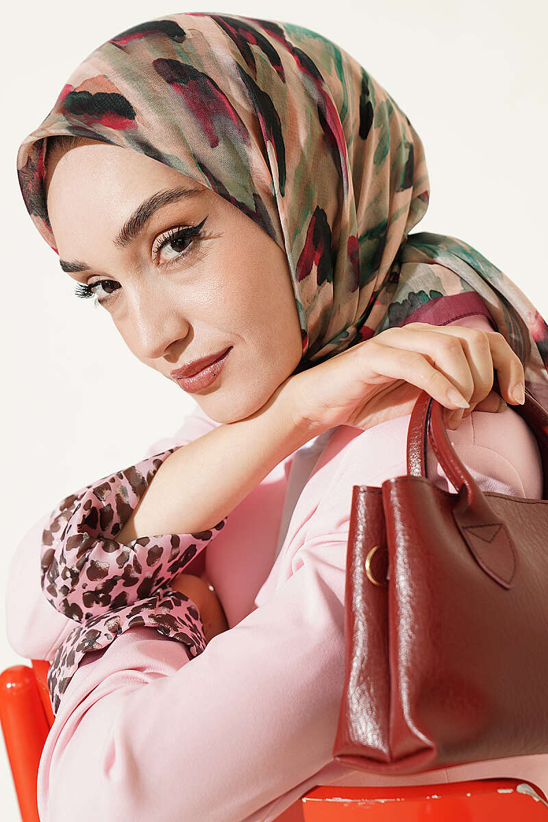 https://cdn.pazarium.com.tr/firca-desenli-soft-esarp-bordo-814538-20-B.jpg