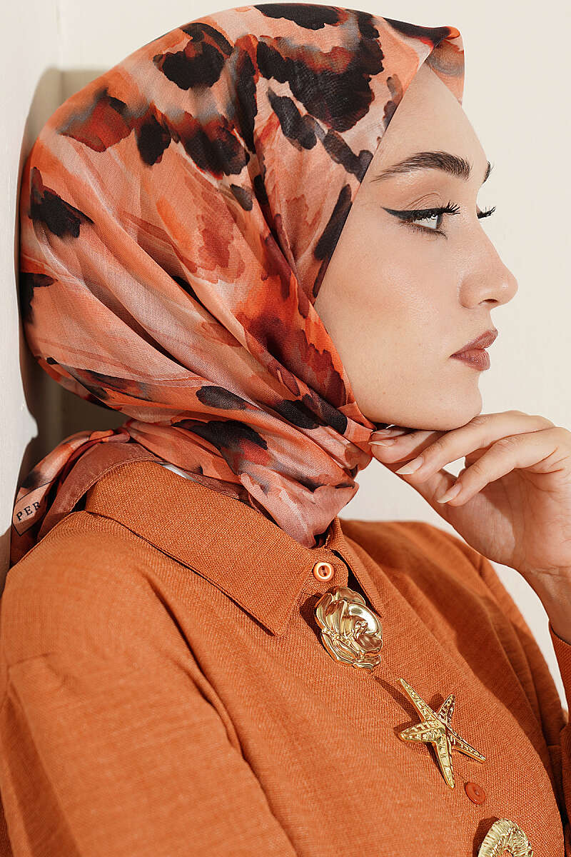 https://cdn.pazarium.com.tr/firca-desenli-soft-esarp-camel-814061-20-B.jpg