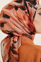 https://cdn.pazarium.com.tr/firca-desenli-soft-esarp-camel-814063-20-B.jpg