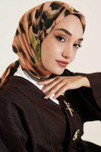 https://cdn.pazarium.com.tr/firca-desenli-soft-esarp-yesil-814217-20-B.jpg