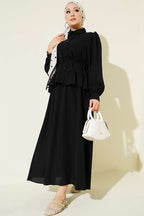 https://cdn.pazarium.com.tr/firfir-detayli-ip-kusakli-etekli-takim-siyah-805924-19-B.jpg