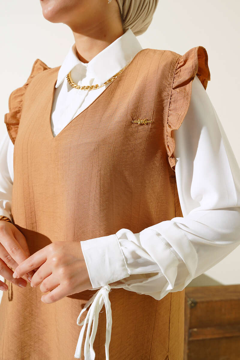 https://cdn.pazarium.com.tr/firfir-detayli-uclu-takim-camel-509012-12-B.jpg