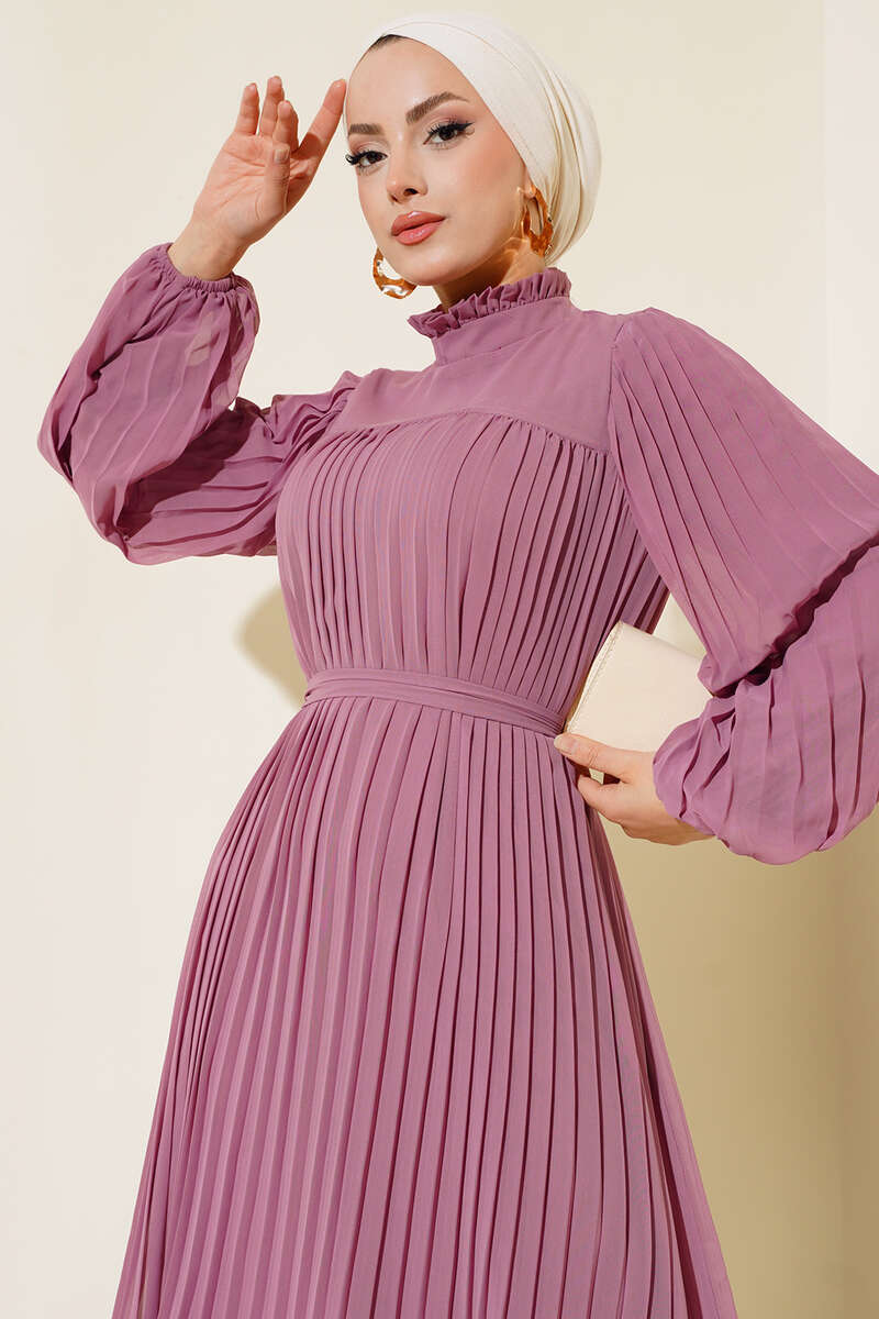 https://cdn.pazarium.com.tr/firfirli-piliseli-sifon-elbise-magenta-466616-10-B.jpg