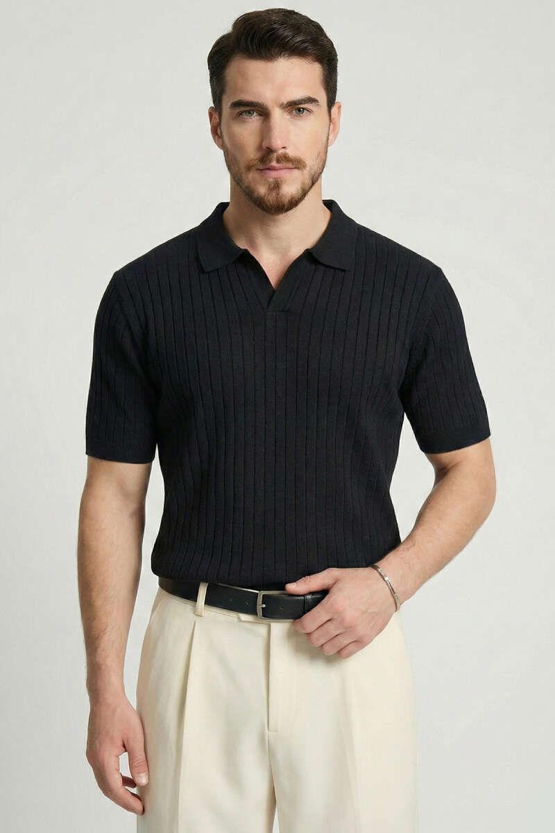 https://cdn.pazarium.com.tr/fitilli-acik-polo-yaka-erkek-triko-t-shirt-siyah-727296-17-B.jpg