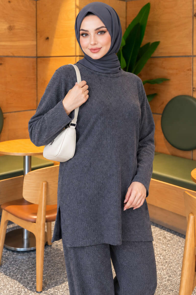 https://cdn.pazarium.com.tr/fitilli-yirtmacli-triko-ikili-takim-indigo-834722-20-B.jpg