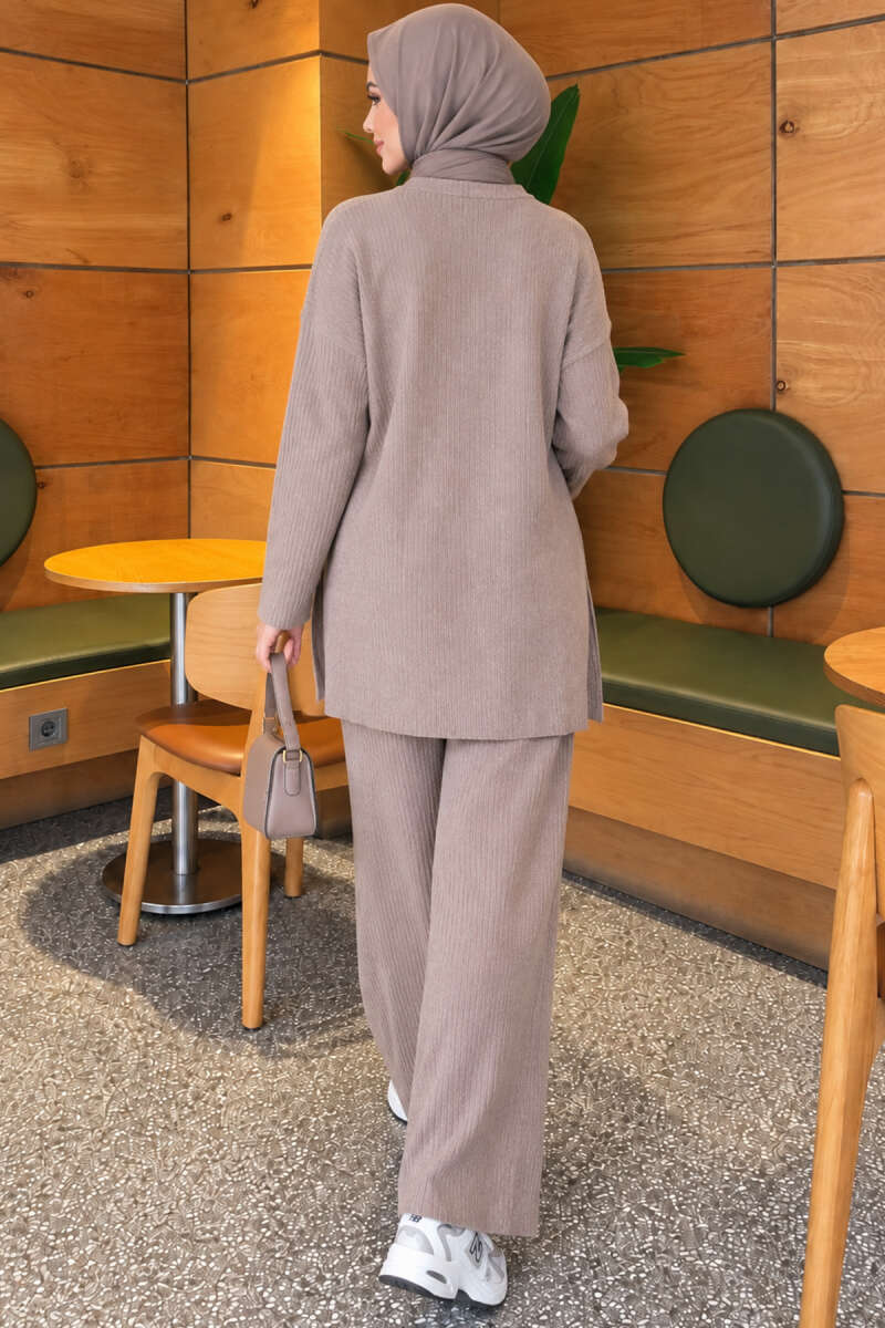 https://cdn.pazarium.com.tr/fitilli-yirtmacli-triko-ikili-takim-vizon-834736-20-B.jpg