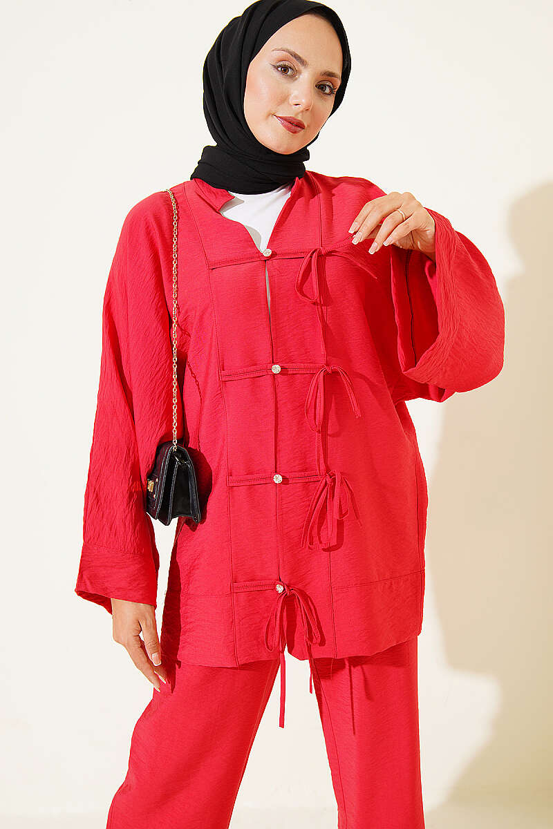 https://cdn.pazarium.com.tr/fiyonk-detayli-kimono-ikili-takim-kirmizi-805320-19-B.jpg