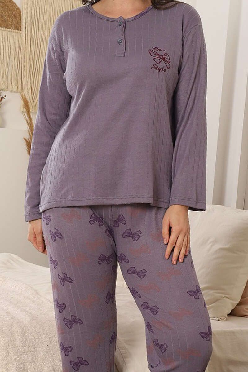 https://cdn.pazarium.com.tr/fiyonk-nakisli-desenli-pijama-takimi-leylak-784851-19-B.jpg