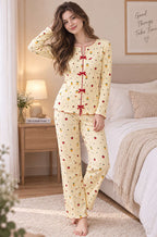 https://cdn.pazarium.com.tr/fiyonklu-karisik-desenli-pijama-takimi-asorti-11-818778-20-B.jpg