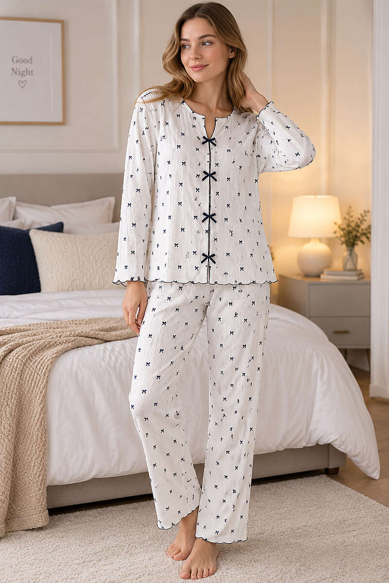 https://cdn.pazarium.com.tr/fiyonklu-karisik-desenli-pijama-takimi-asorti-9-818790-20-B.jpg