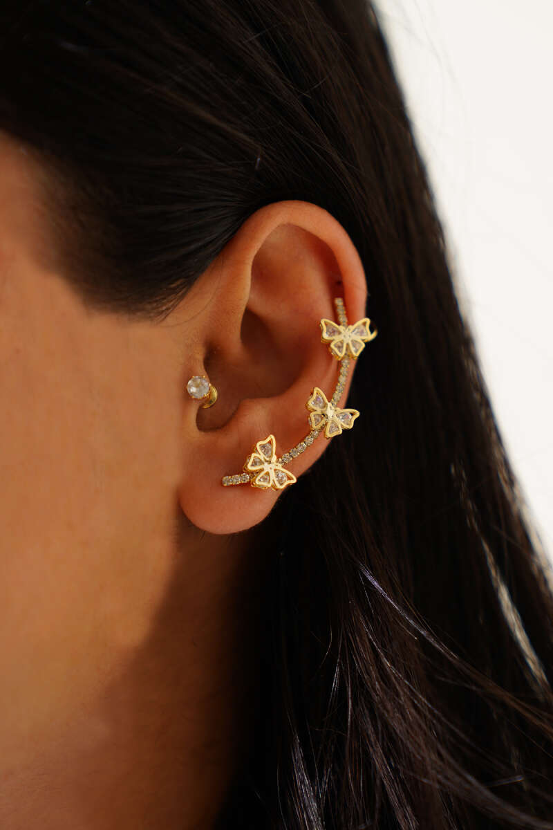 https://cdn.pazarium.com.tr/fiyonklu-tragus-kikirdak-kupe-gold-678270-16-B.jpg