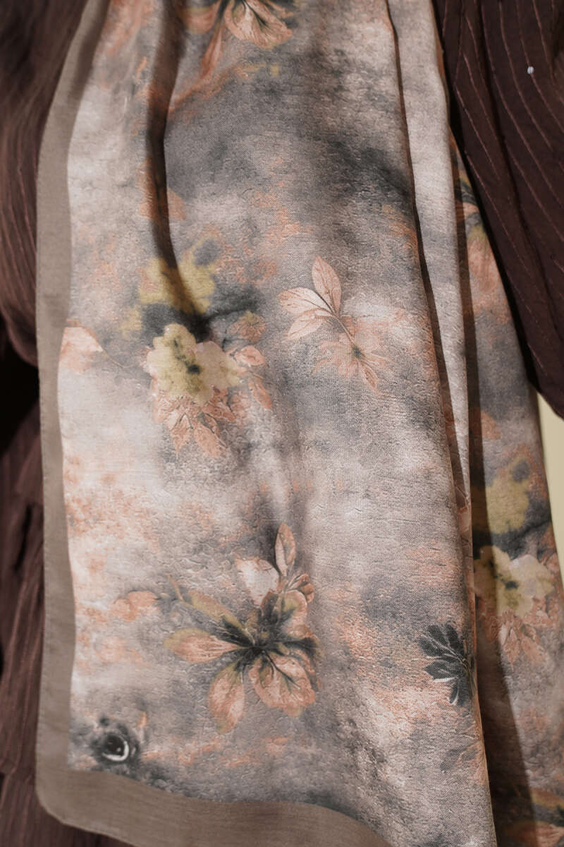 Floral Batik Desen Şal Nefti