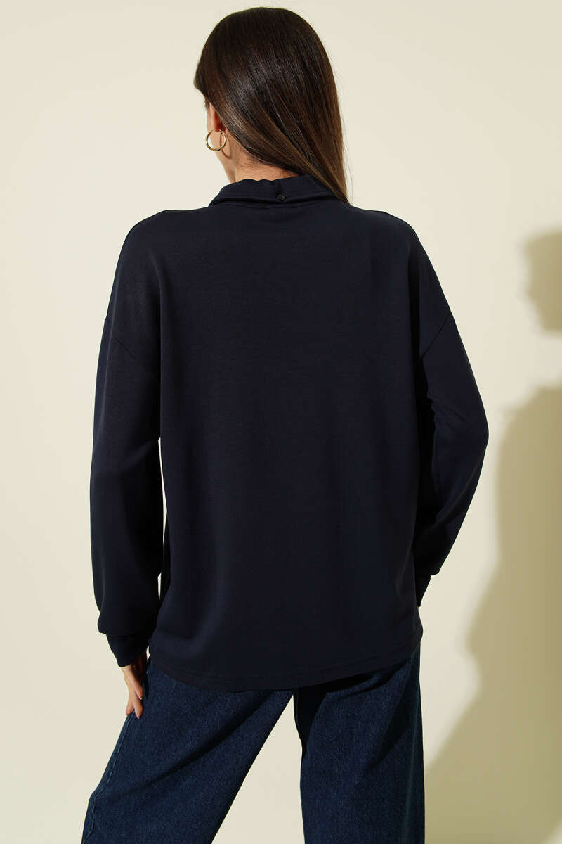 https://cdn.pazarium.com.tr/fularli-gomlek-yaka-loysa-sweatshirt-lacivert-741589-18-B.jpg