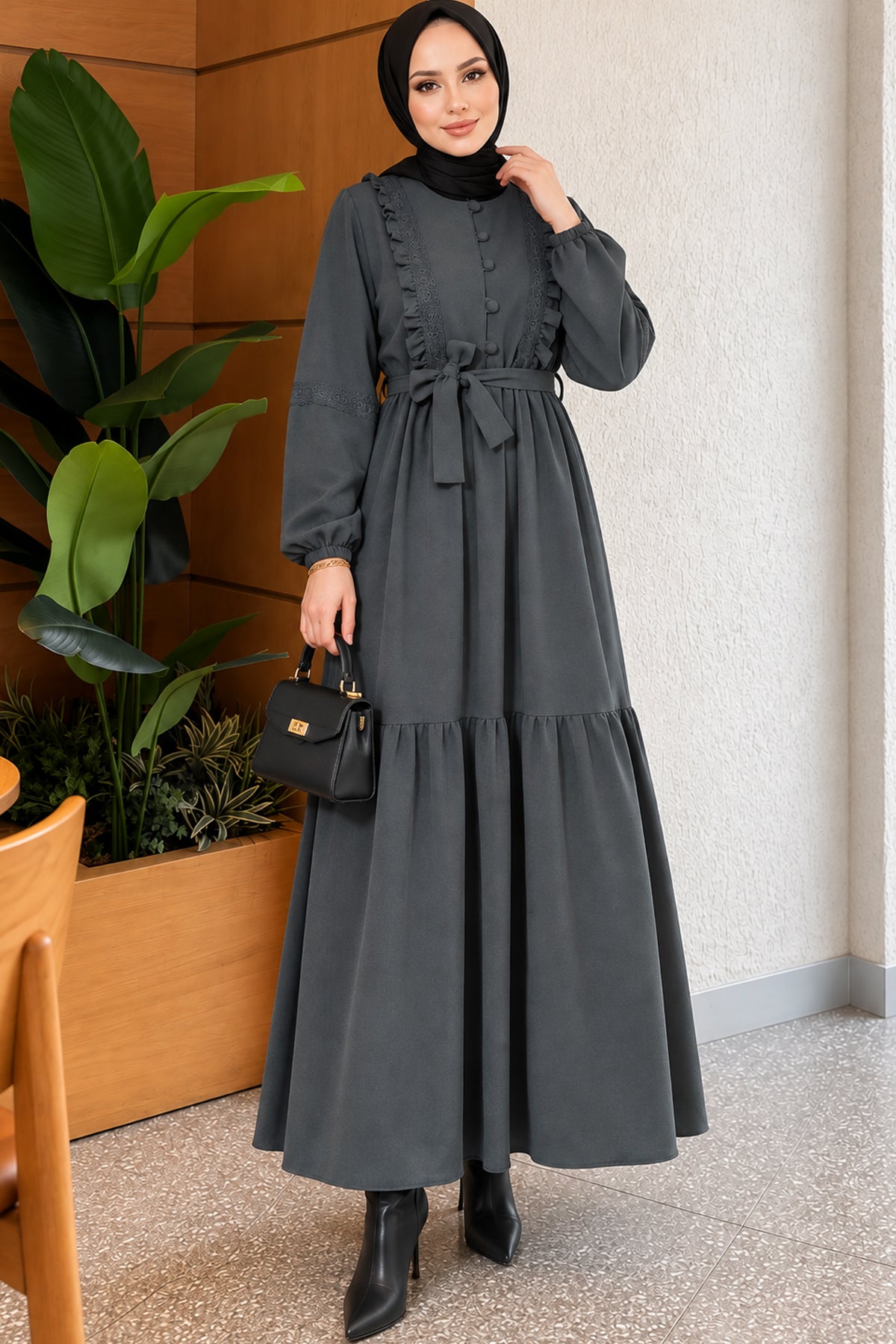 Brit - Robe boutonnée en guipure