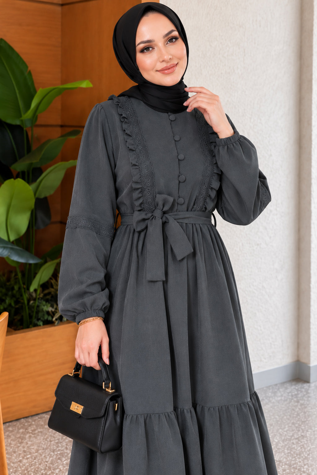 Brit - Robe boutonnée en guipure
