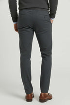 https://cdn.pazarium.com.tr/gabardin-bagcikli-jogger-pantolon-antrasit-710983-17-B.jpg