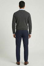 https://cdn.pazarium.com.tr/gabardin-bagcikli-jogger-pantolon-lacivert-711010-17-B.jpg