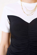 https://cdn.pazarium.com.tr/garnili-buzgulu-t-shirt-siyah-beyaz-498631-11-B.jpg