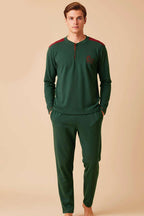 https://cdn.pazarium.com.tr/garnili-dugme-detayli-polar-erkek-pijama-takimi-haki-725452-17-B.jpg
