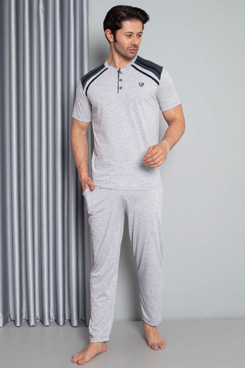 https://cdn.pazarium.com.tr/garnili-dugmeli-kisa-kol-erkek-pijama-takimi-gri-746104-18-B.jpg